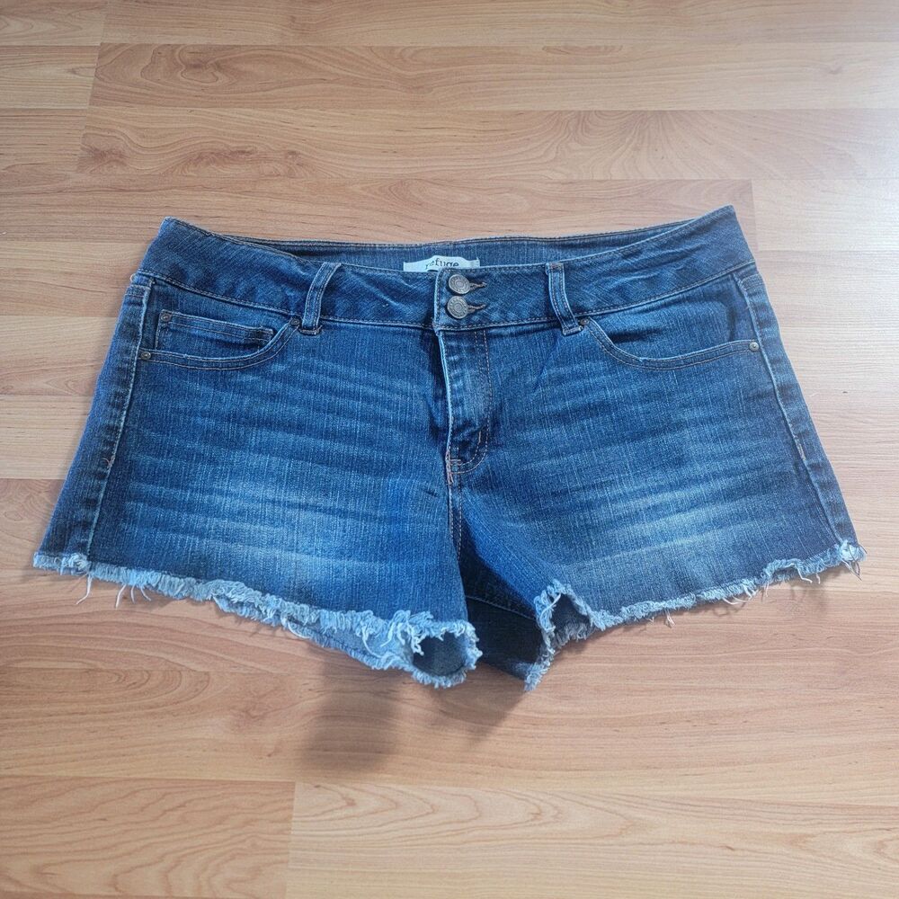 Refuge Jean Shorts Size 10